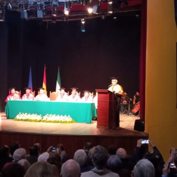 Acto de imposición de la medalla y entrega del título “Doctor Honoris Causa»